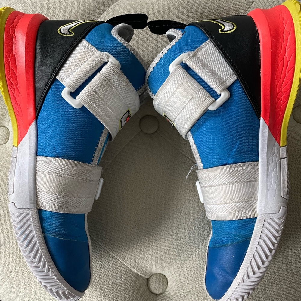 Nike Lebron James Soldier 13 - Kids Size 4.5